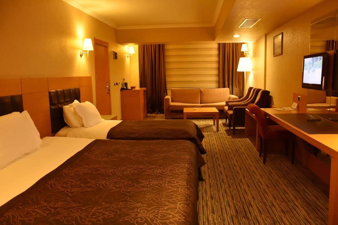 Grand Simay Hotel Erzincan Exterior foto
